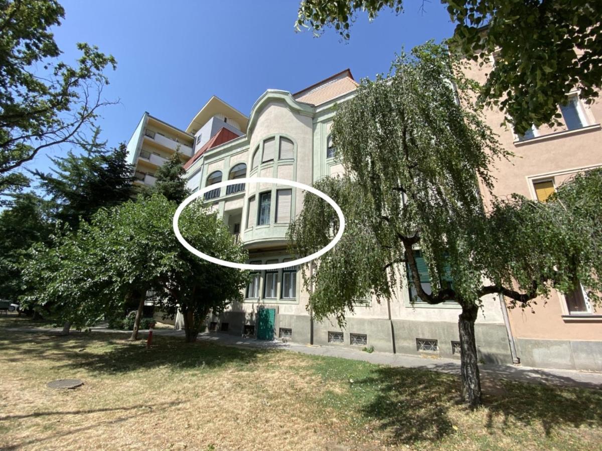 Romantic Riverview Bestern Σέγκεντ Εξωτερικό φωτογραφία